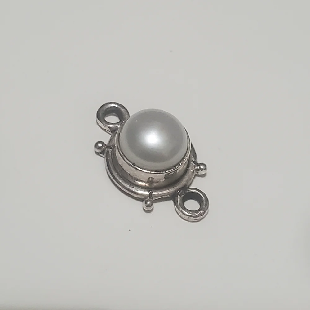 2/$20 Link Sterling Silver with Cultured Freshwater Pearl (Bleached) 18x10mm